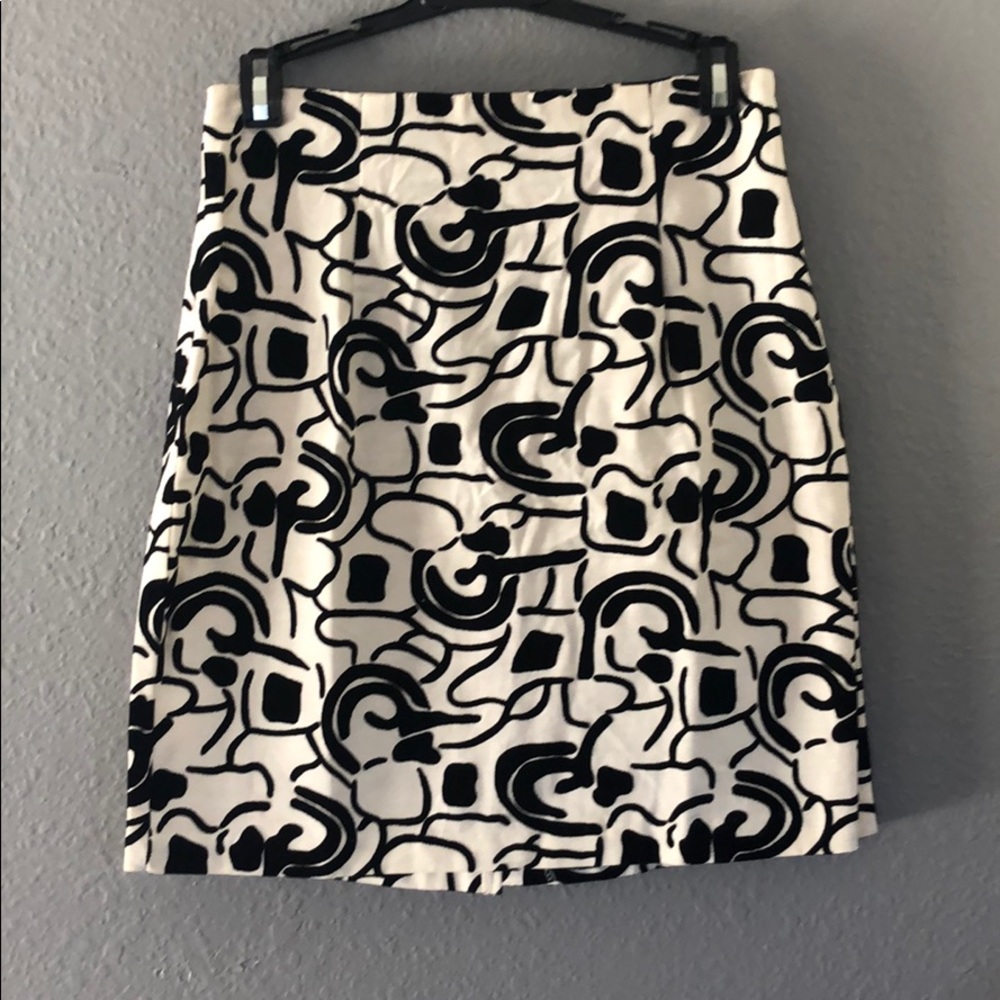 White/Black skirt